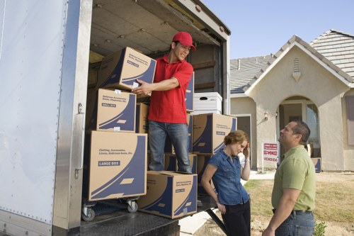 Benefits of using Storage Highbury for office relocation