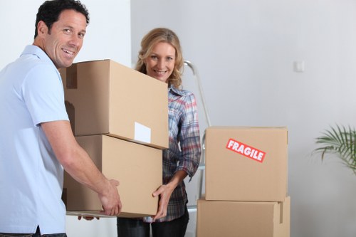 Customized packing solutions for a seamless move